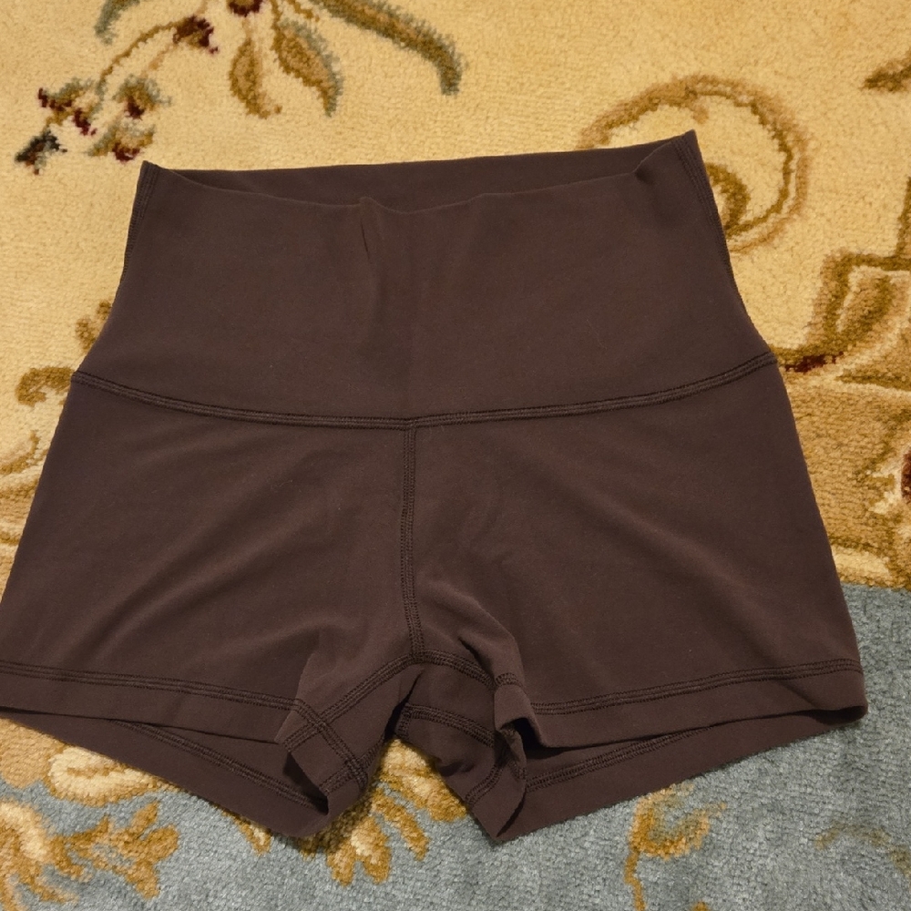 Aritzia Butter Shorts 3"